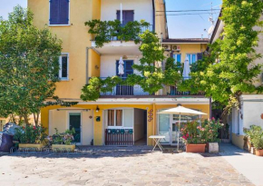 Гостиница Al Glicine Apartments  Лацизе